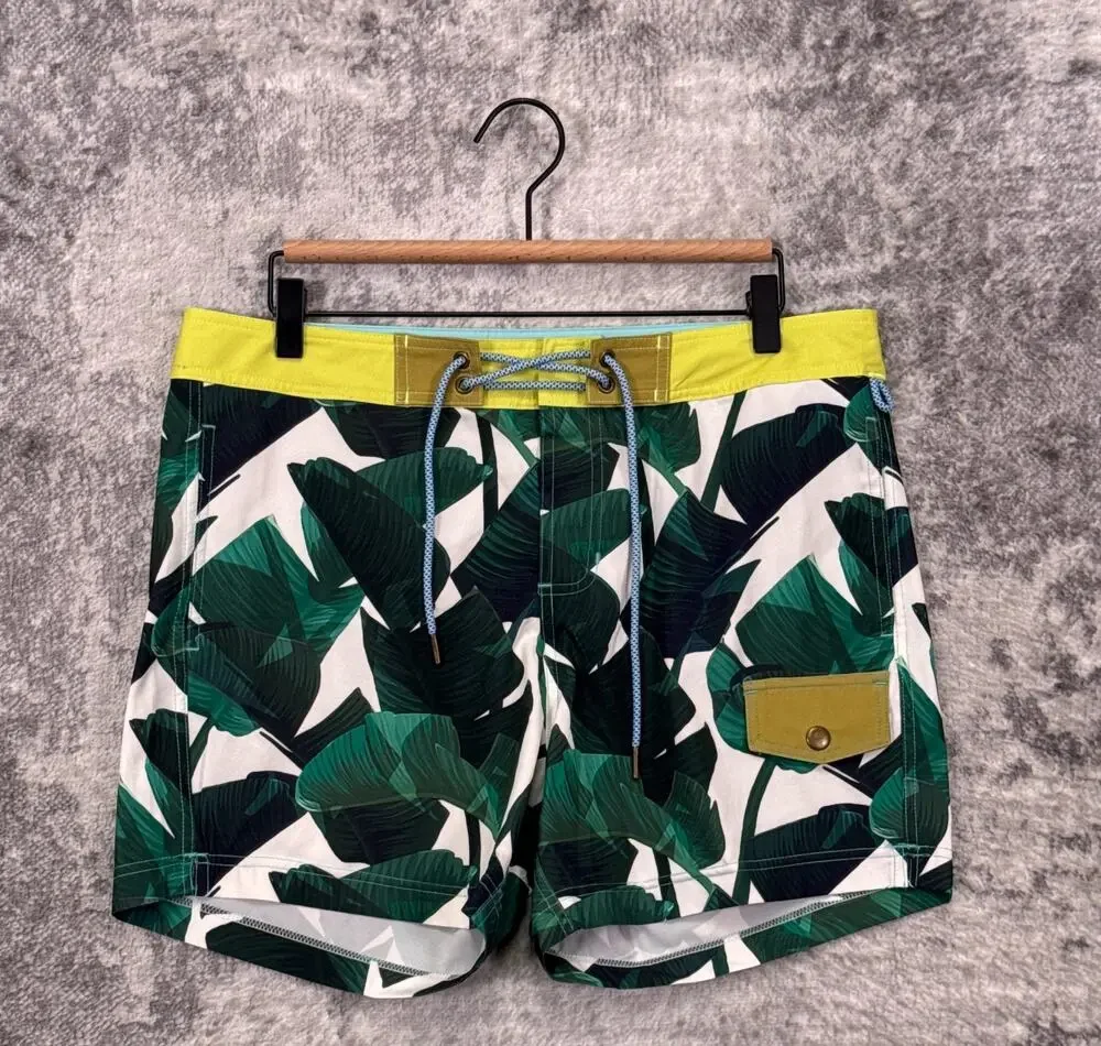 El Tuggle Board Shorts 32 Mens Banana Leaves Swimwear 4.5